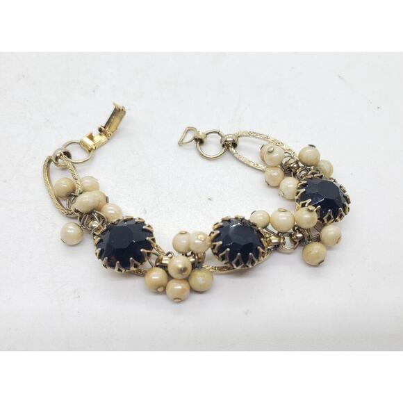 Vintage Bracelet Gold Tone Black Rhinestone dog tooth prong etched oval link - Picture 7 of 8